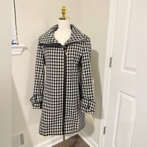 Calvin Klein Wool Blend Houndstooth Trench Coat